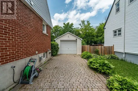1357 Thames Street Ottawa ON K1Z 7N3