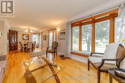 1357 Thames Street Ottawa ON K1Z 7N3