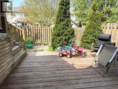 253 Saddlesmith Circle Ottawa ON K2M 2Z1