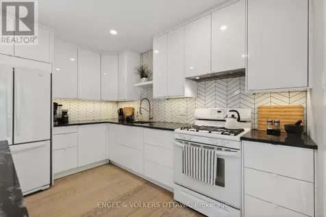 164 Mcclintock Way Ottawa ON K2L 2A4