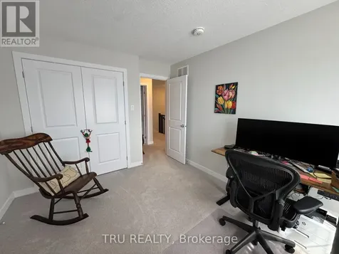 802 Sendero Way Ottawa ON K2S 0Y9
