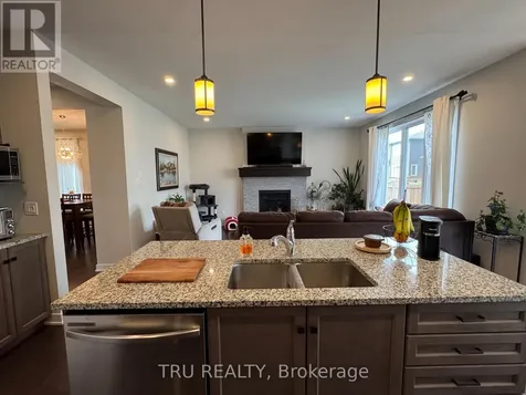 802 Sendero Way Ottawa ON K2S 0Y9