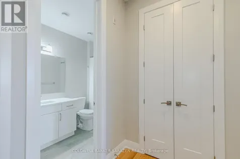 110 Cortile Private Ottawa ON K1V 2S8