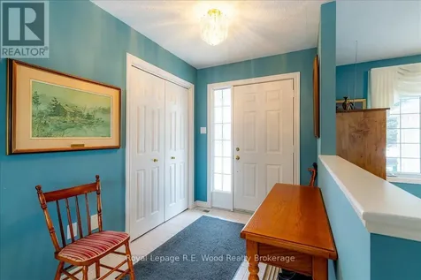 27 Woodside Drive Tillsonburg ON N4G 5P9