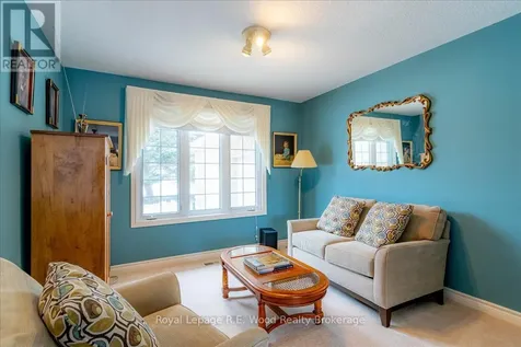 27 Woodside Drive Tillsonburg ON N4G 5P9