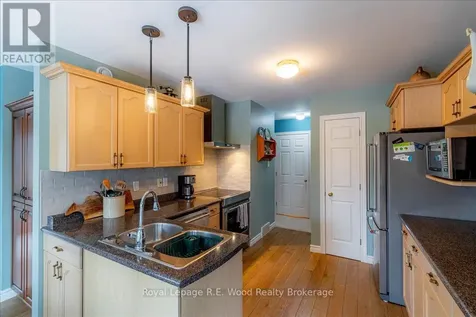 27 Woodside Drive Tillsonburg ON N4G 5P9