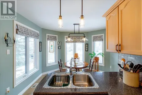 27 Woodside Drive Tillsonburg ON N4G 5P9