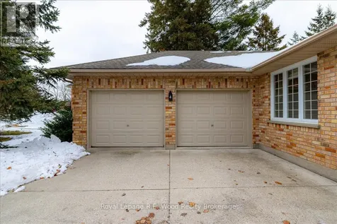 27 Woodside Drive Tillsonburg ON N4G 5P9