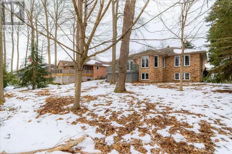 27 Woodside Drive Tillsonburg ON N4G 5P9
