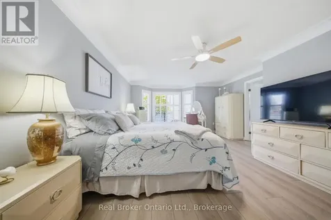 23 Edgewater Drive Hamilton (lakeshore) ON L8E 4Z2