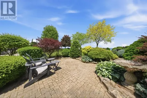 23 Edgewater Drive Hamilton (lakeshore) ON L8E 4Z2