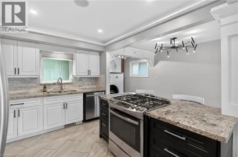 33 Kenwood Crescent Hamilton ON L8T 1W3