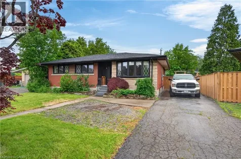 33 Kenwood Crescent Hamilton ON L8T 1W3
