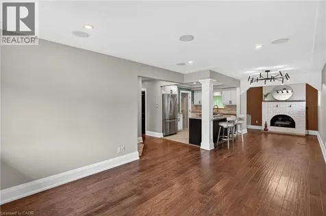 33 Kenwood Crescent Hamilton ON L8T 1W3