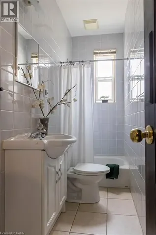 82 Burris Street Hamilton ON L8M 2J5