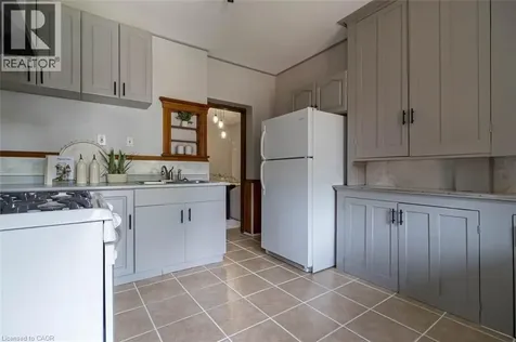 82 Burris Street Hamilton ON L8M 2J5