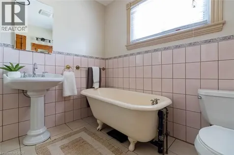 82 Burris Street Hamilton ON L8M 2J5