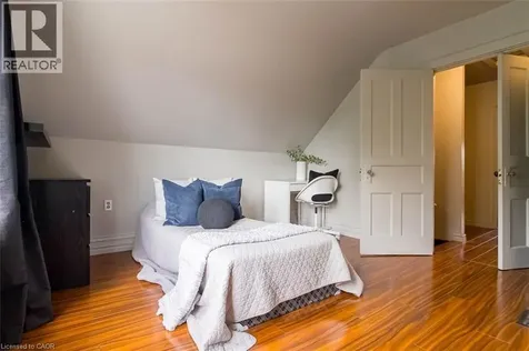 82 Burris Street Hamilton ON L8M 2J5