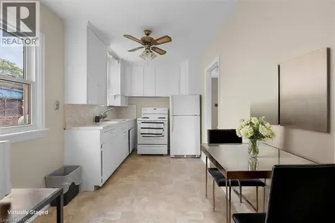 128 East 39th Street Hamilton ON L8V 4H3