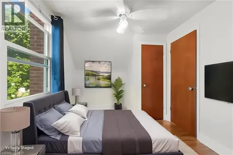 128 East 39th Street Hamilton ON L8V 4H3