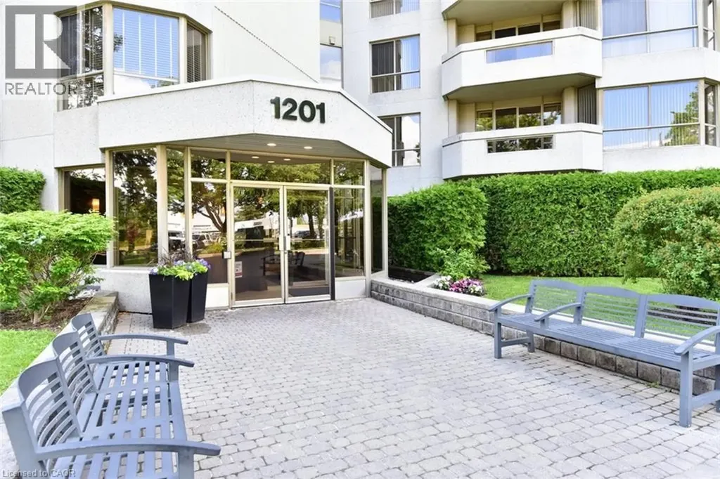 1201 North Shore Boulevard East Burlington ON L7S 1Z5