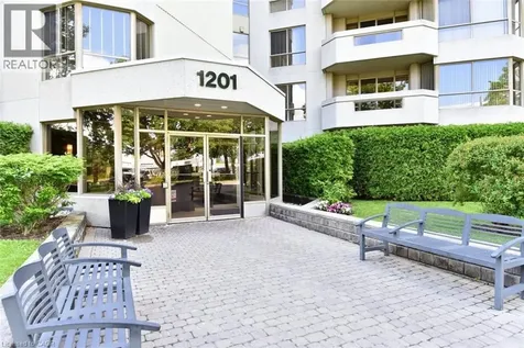 1201 North Shore Boulevard East Burlington ON L7S 1Z5