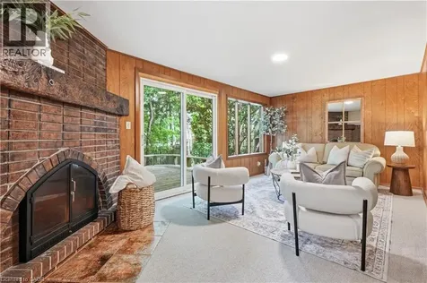 67 Longwood Drive Waterloo ON N2L 4B6