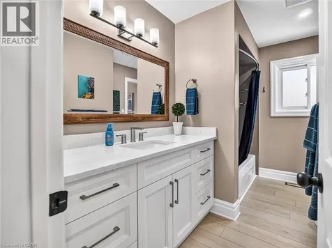 6986 Glengowan Crescent Niagara Falls ON L2J 3R8