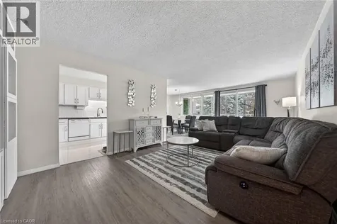 6 Shettleston Drive Cambridge ON N3H 5E7