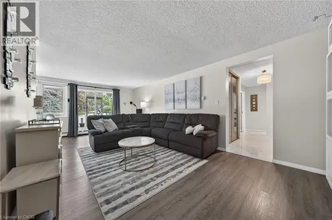 6 Shettleston Drive Cambridge ON N3H 5E7