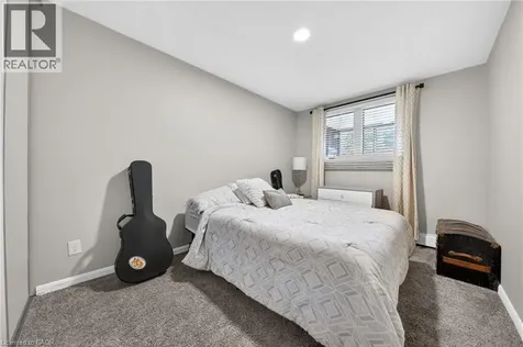 6 Shettleston Drive Cambridge ON N3H 5E7