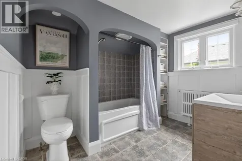 403 Broad Street East Dunnville ON N1A 1G6