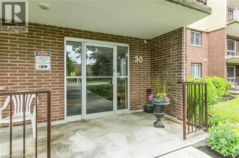 30 Avalon Place Kitchener ON N2M 4N6