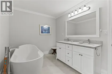 27 Oak Drive Niagara-on-the-lake ON L0S 1J0
