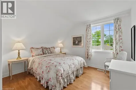 27 Oak Drive Niagara-on-the-lake ON L0S 1J0