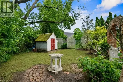 27 Oak Drive Niagara-on-the-lake ON L0S 1J0