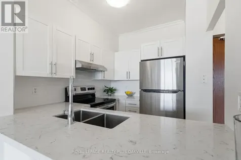 2511 Lakeshore Road West Oakville (br Bronte) ON L6L 6L9