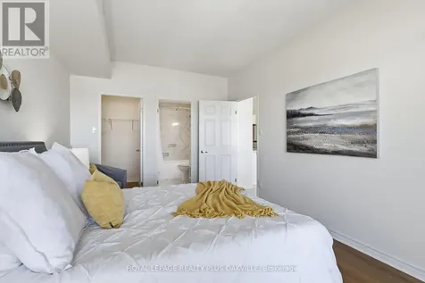 2511 Lakeshore Road West Oakville (br Bronte) ON L6L 6L9