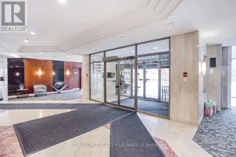 2511 Lakeshore Road West Oakville (br Bronte) ON L6L 6L9