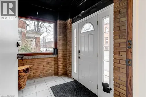 136 Ontario Avenue Hamilton ON L8N 2X3
