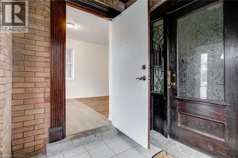 136 Ontario Avenue Hamilton ON L8N 2X3