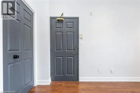 4015 Kilmer Drive Burlington ON L7M 4M4