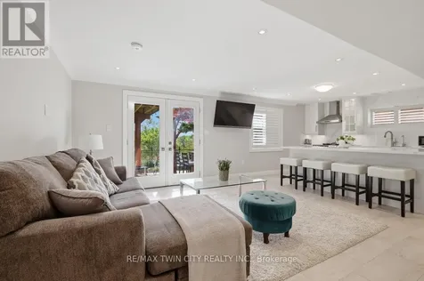 550 Brittania Crescent Kitchener ON N2R 0B1