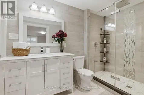 550 Brittania Crescent Kitchener ON N2R 0B1