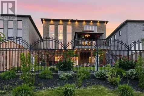 550 Brittania Crescent Kitchener ON N2R 0B1