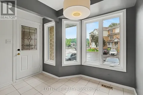 1663 Locksley Lane Ottawa ON K1J 1B6