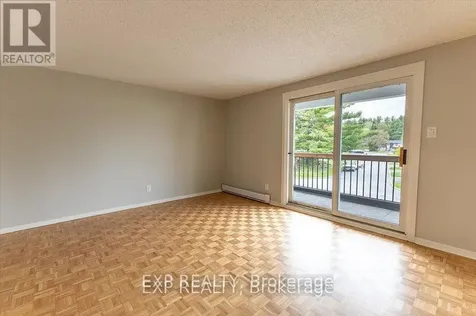 15 Jansen Road Ottawa ON K2H 5W6