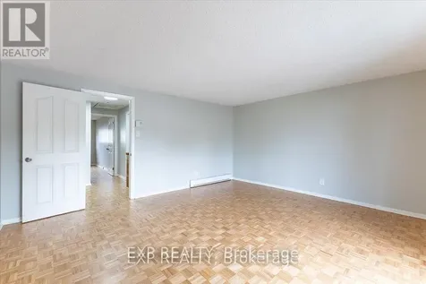 15 Jansen Road Ottawa ON K2H 5W6
