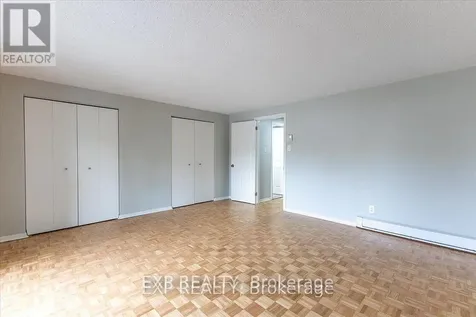 15 Jansen Road Ottawa ON K2H 5W6