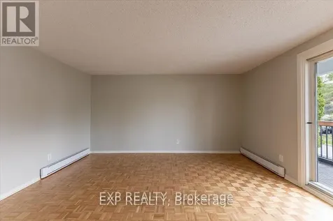 15 Jansen Road Ottawa ON K2H 5W6